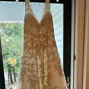 David’s Bridal Jewel Wedding Gown